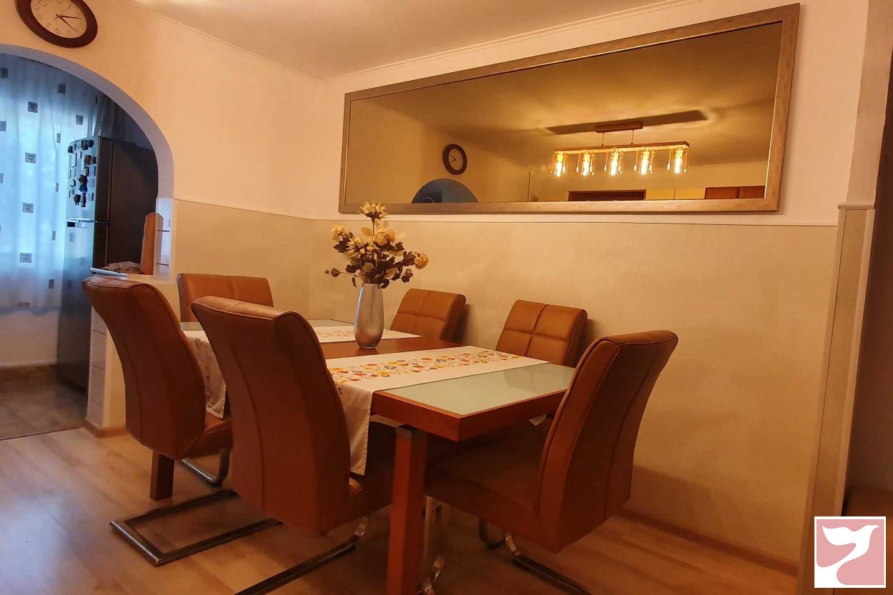 Vanzare apartament  4 CAMERE in Oradea, 89 mp