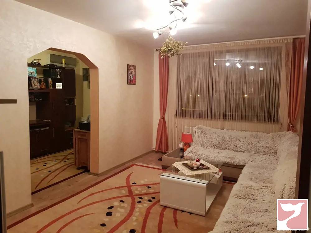 Vanzare apartament  4 CAMERE in Galaţi, 76 mp
