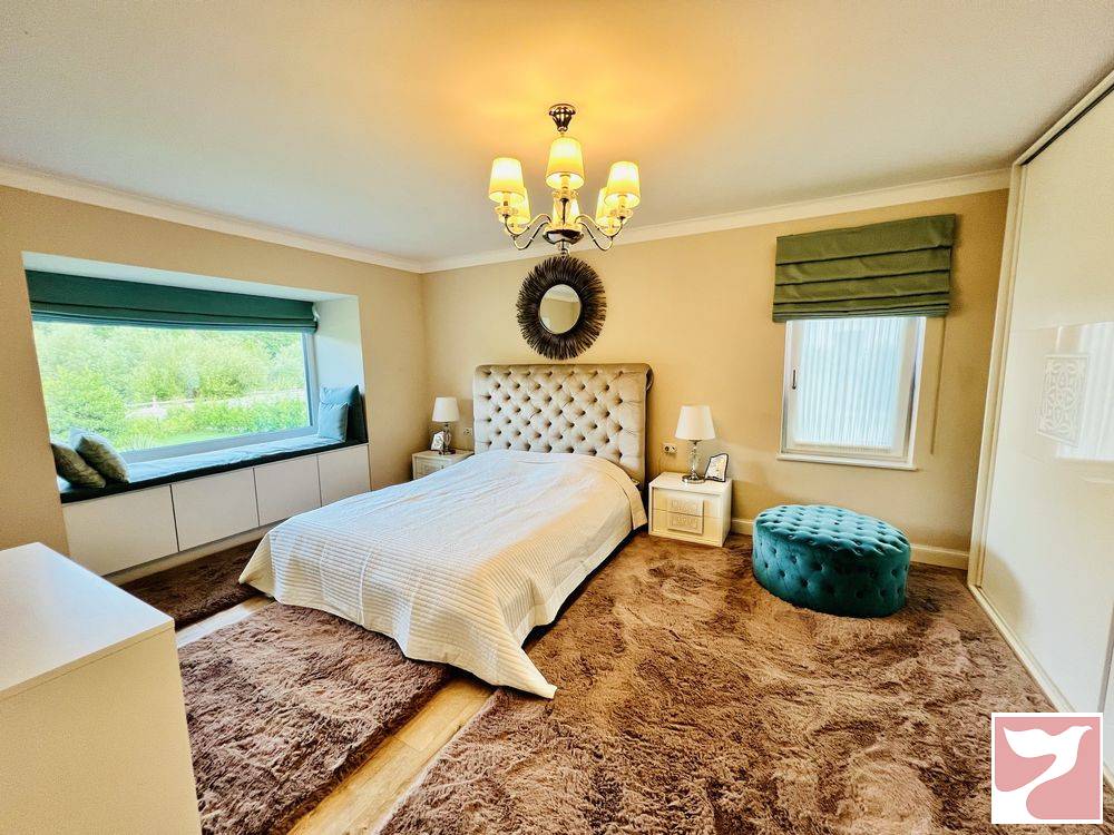 Vanzare casa/vila  4 CAMERE in Suceava, 145 mp