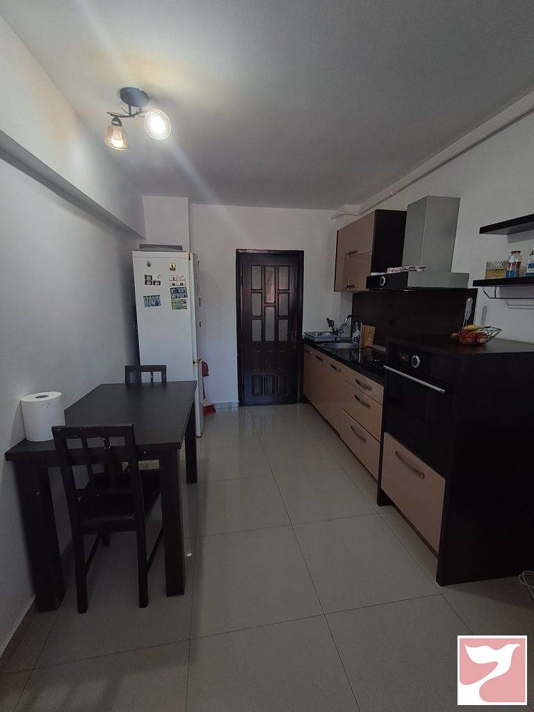 Vanzare apartament  3 CAMERE in Bacău, 75 mp