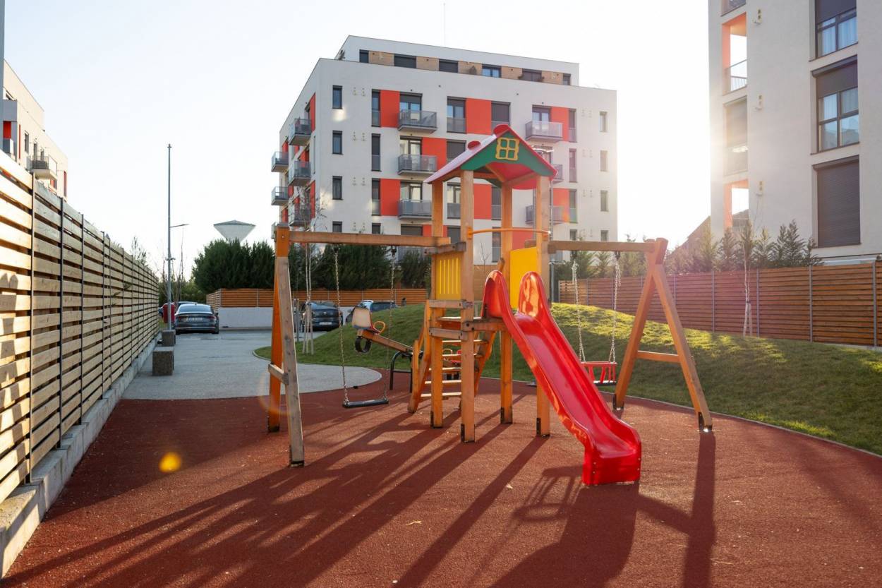 Vanzare apartament  2 CAMERE in Arad, Central, 62 mp