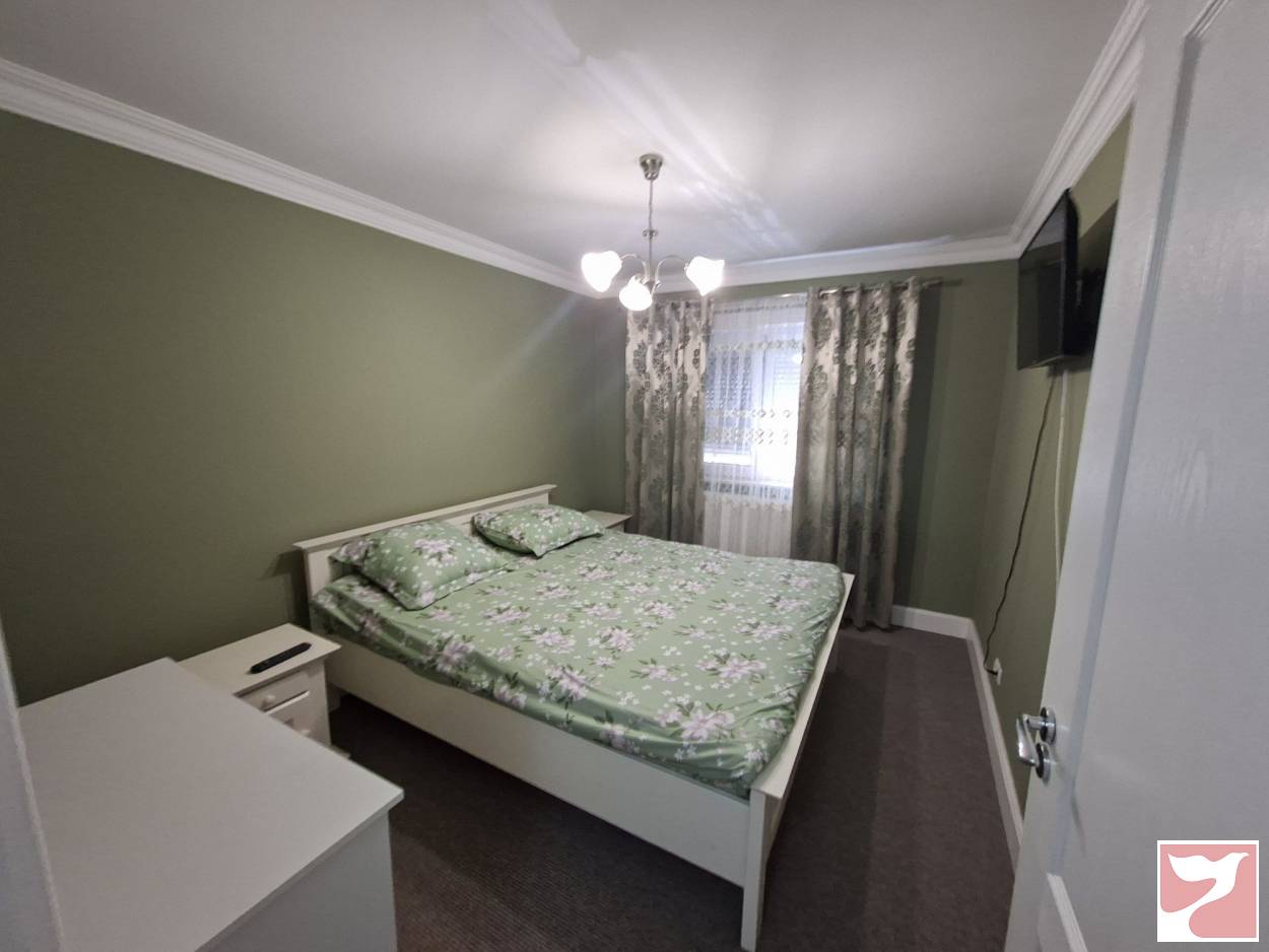 Inchiriere apartament  3 CAMERE in Arad, 70 mp