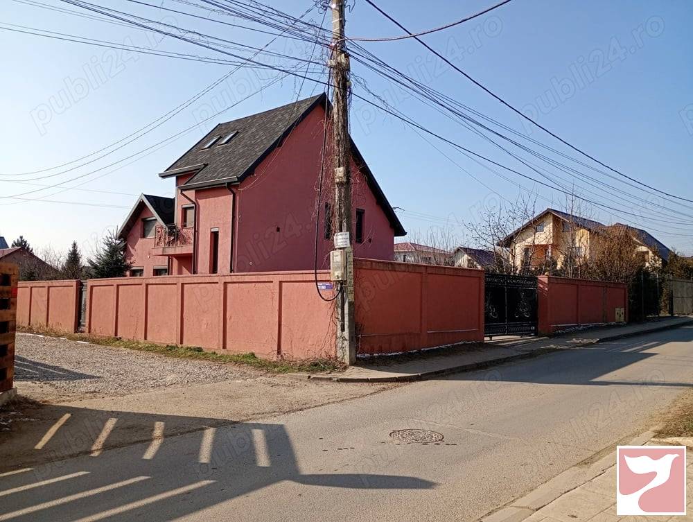 Vanzare casa/vila  5 CAMERE in Iaşi, 180 mp