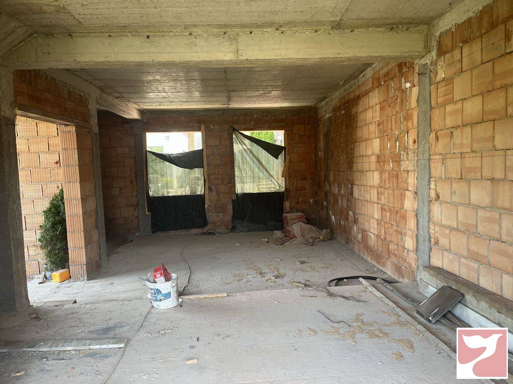 Vanzare casa/vila  4 CAMERE in Oradea, 165 mp