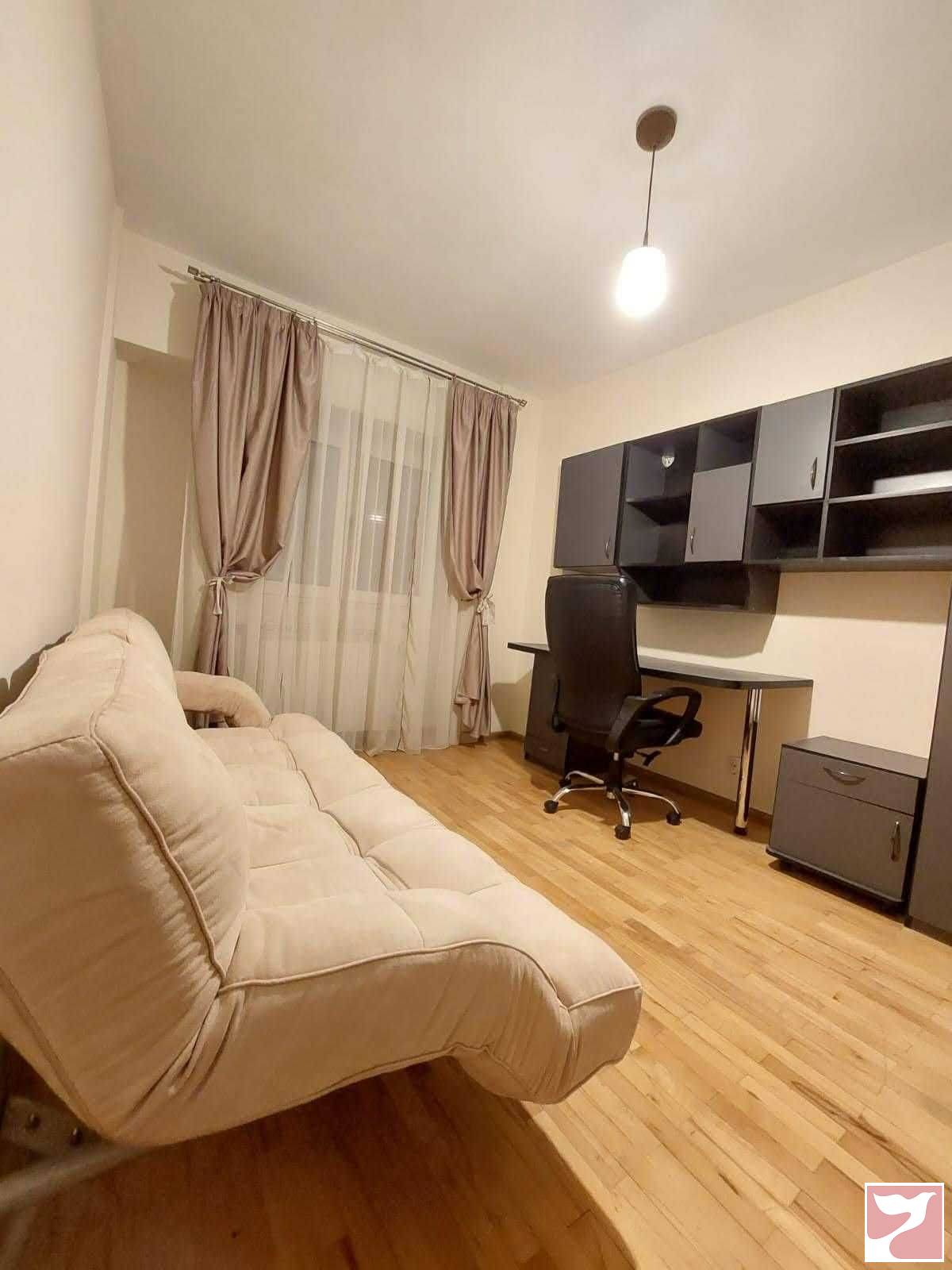 Inchiriere apartament  4 CAMERE in Iaşi, 100 mp