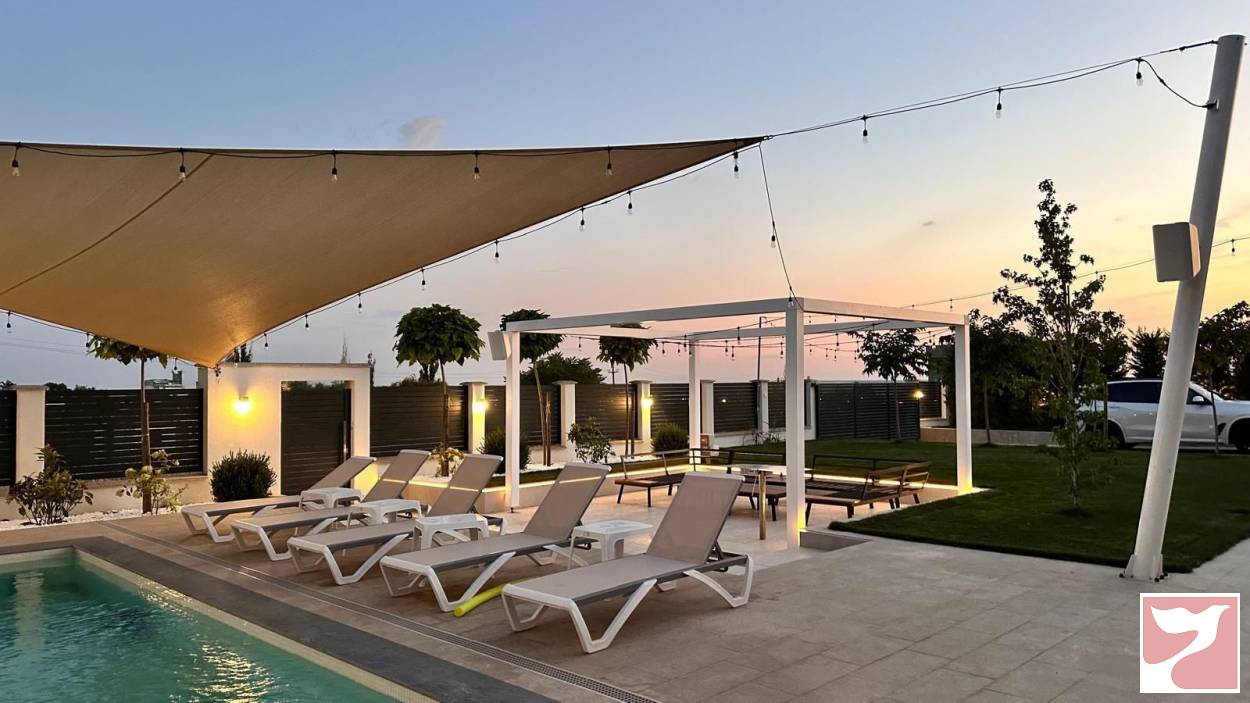 Vanzare casa/vila  4 CAMERE in Craiova, 320 mp