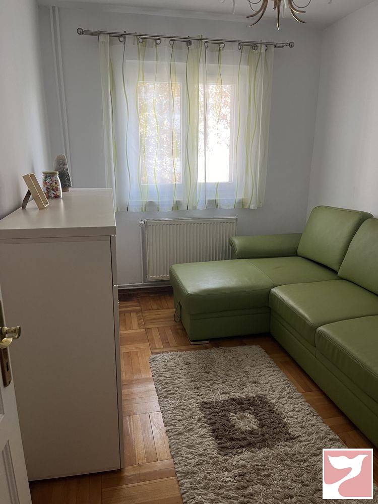 Vanzare apartament  4 CAMERE in Arad, 78 mp