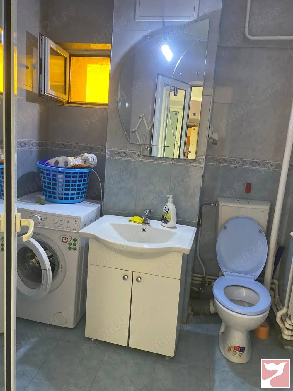 Vanzare apartament  4 CAMERE in Galaţi, Micro 21, 90 mp