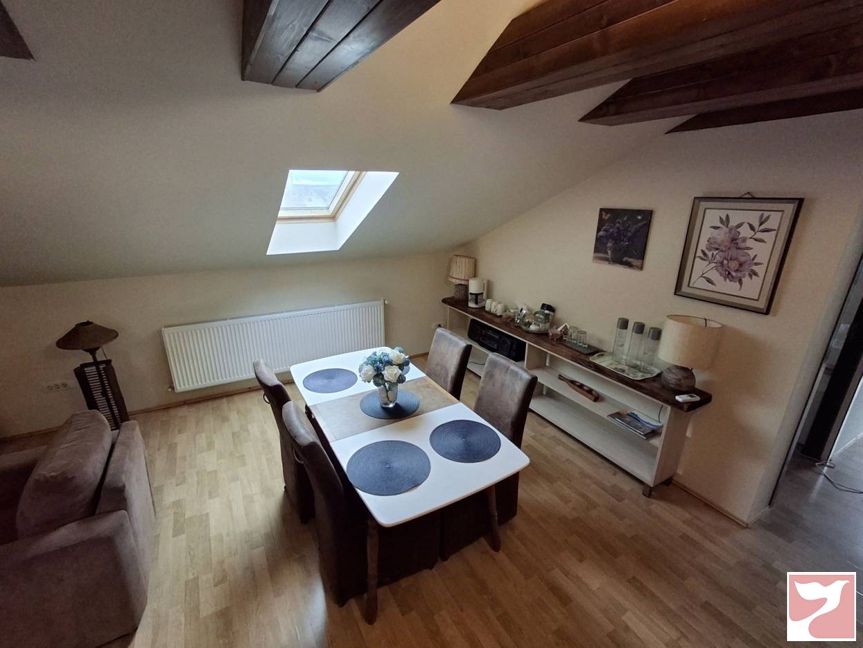 Vanzare casa/vila  4 CAMERE in Oradea, 500 mp