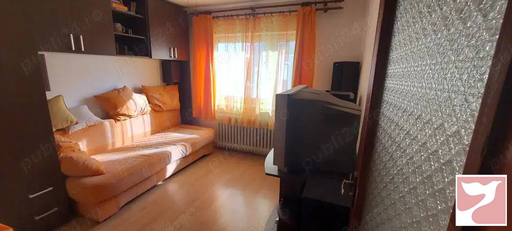 Vanzare apartament  4 CAMERE in Oradea, Decebal, 66 mp