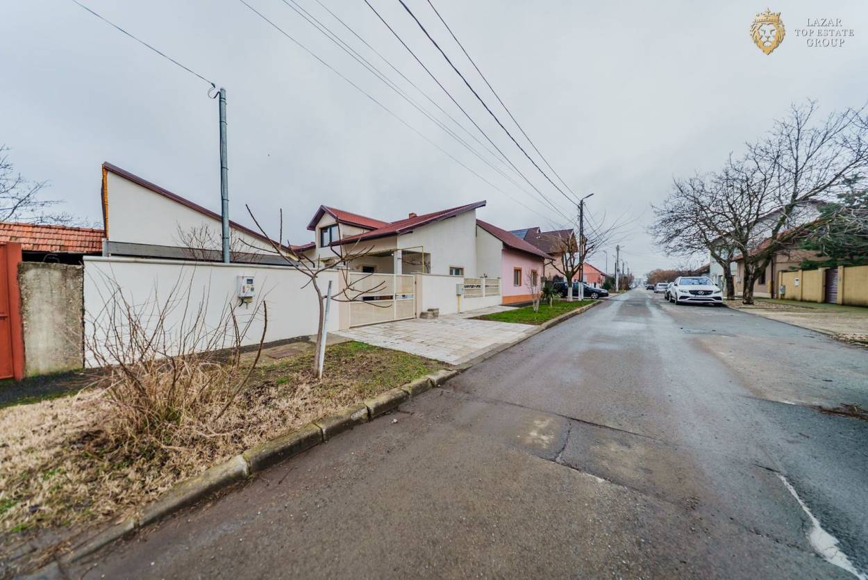 Vanzare casa/vila  3 CAMERE in Arad, Bujac, 370 mp