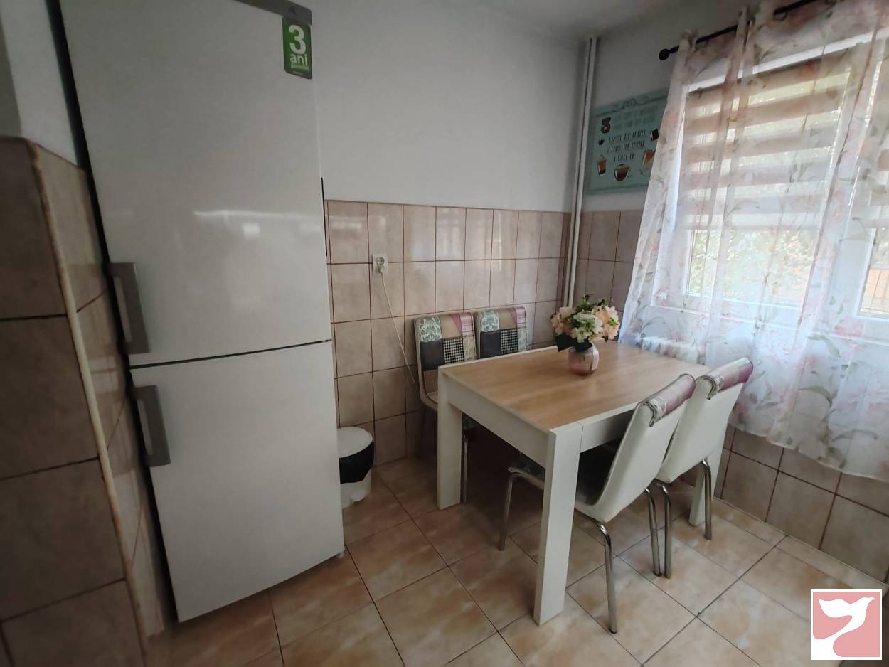 Vanzare apartament  3 CAMERE in Oradea, 64 mp