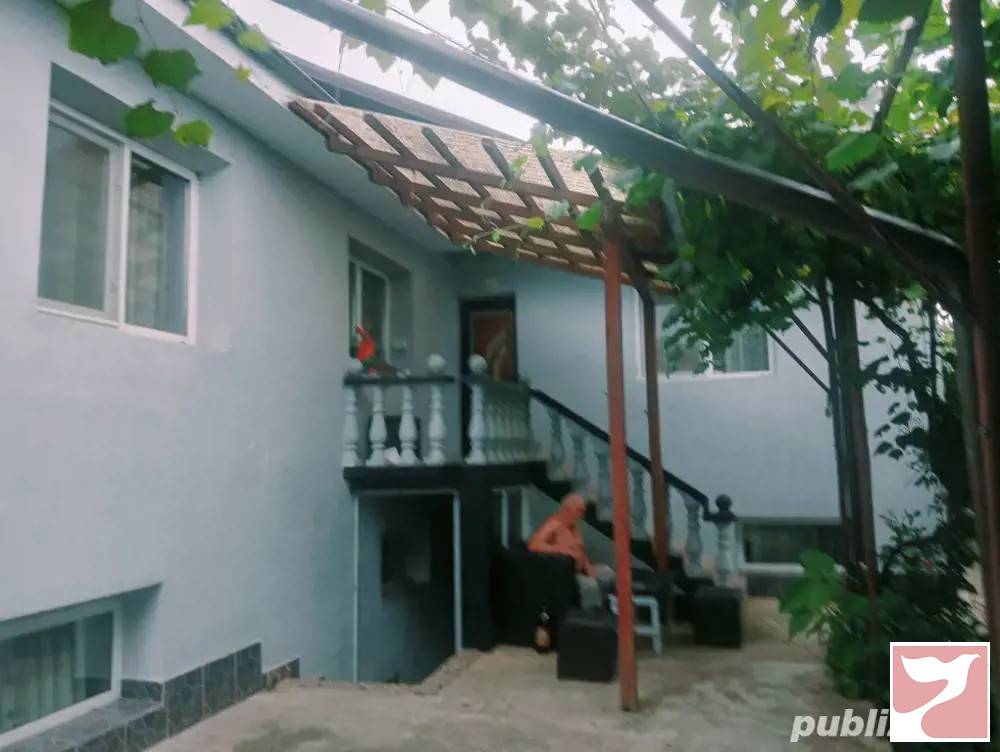 Vanzare casa/vila  6 CAMERE in Piatra-Neamţ, 360 mp