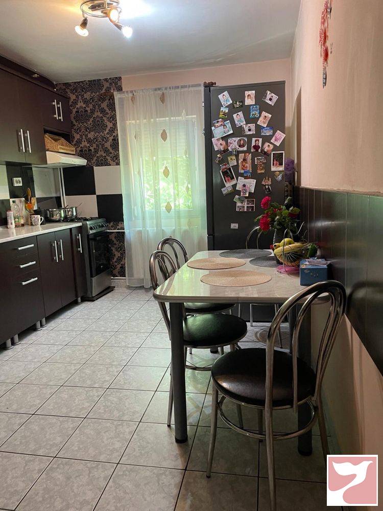 Vanzare apartament  3 CAMERE in Oradea, 64 mp