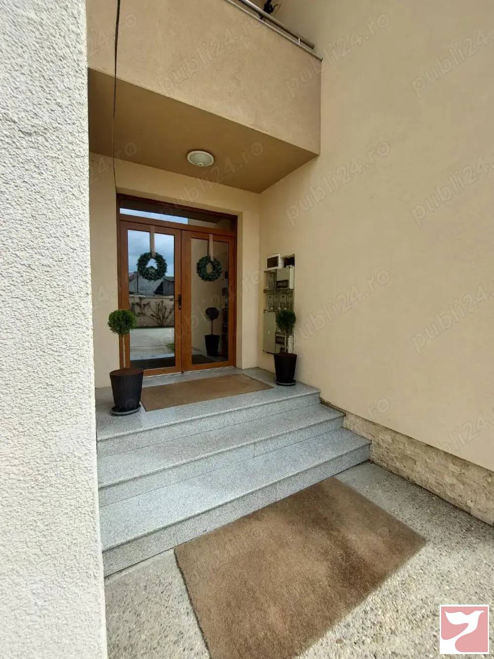 Vanzare apartament  3 CAMERE in Arad, Micălaca, 70 mp