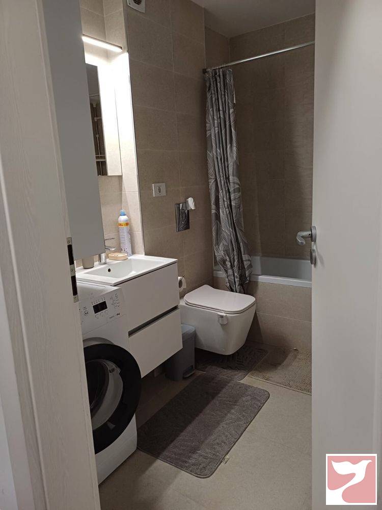 Vanzare apartament  1 CAMERA in Ploieşti, 40 mp