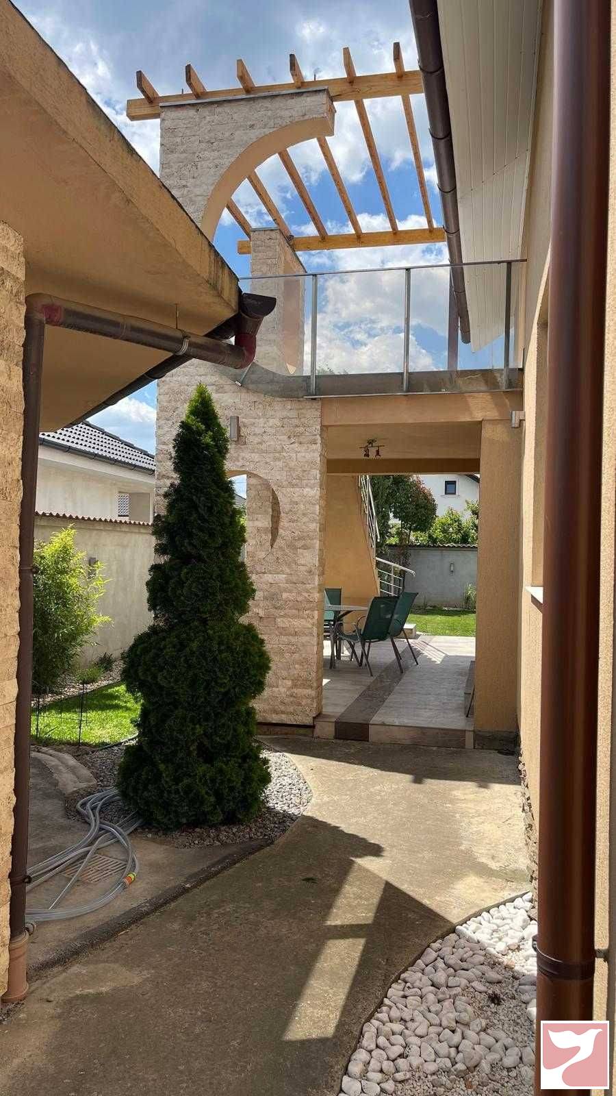 Vanzare casa/vila  4 CAMERE in Oradea, 144 mp