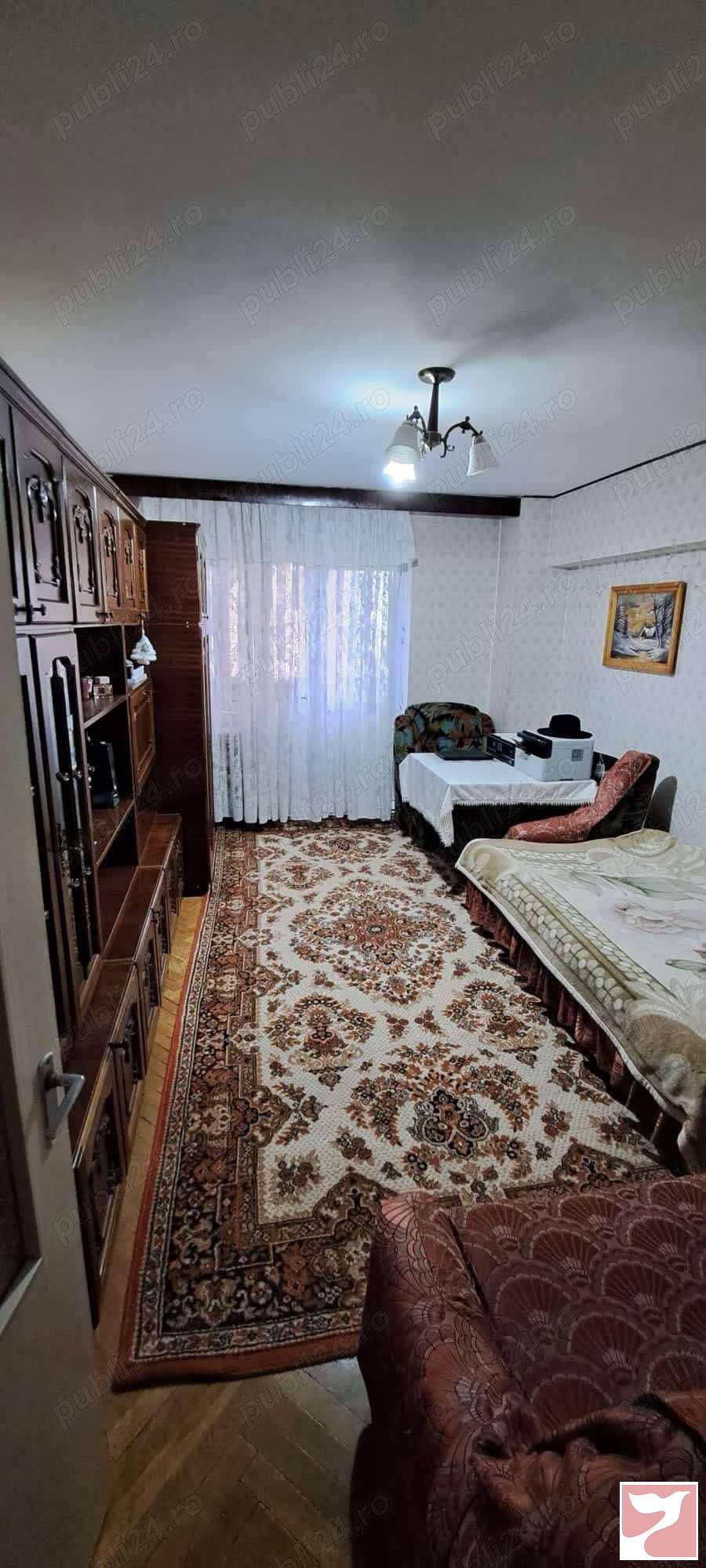 Inchiriere apartament  3 CAMERE in Iaşi, 74 mp