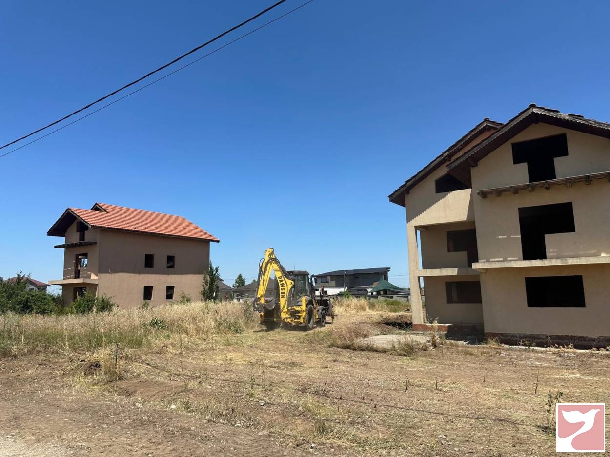 Vanzare casa/vila  4 CAMERE in Craiova, 500 mp