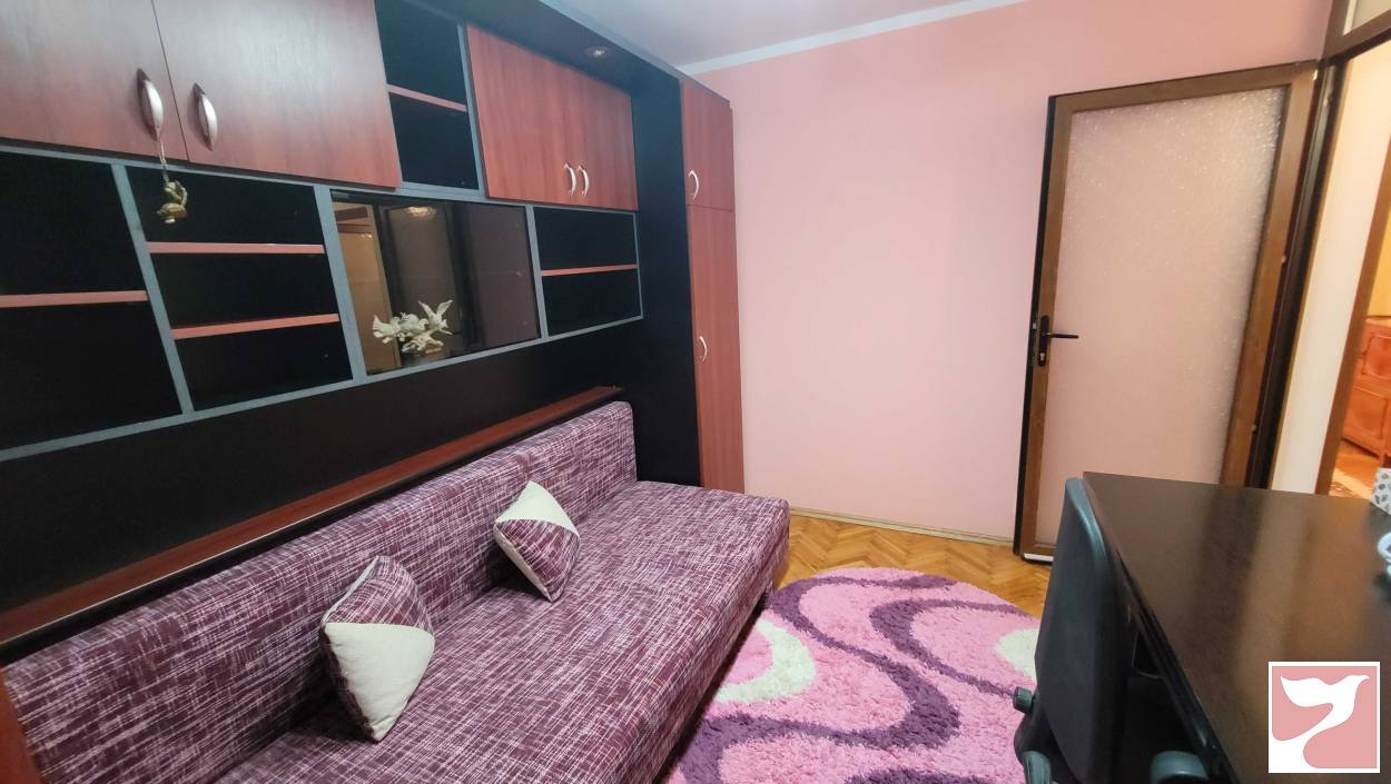 Inchiriere apartament  2 CAMERE in Arad, 68 mp