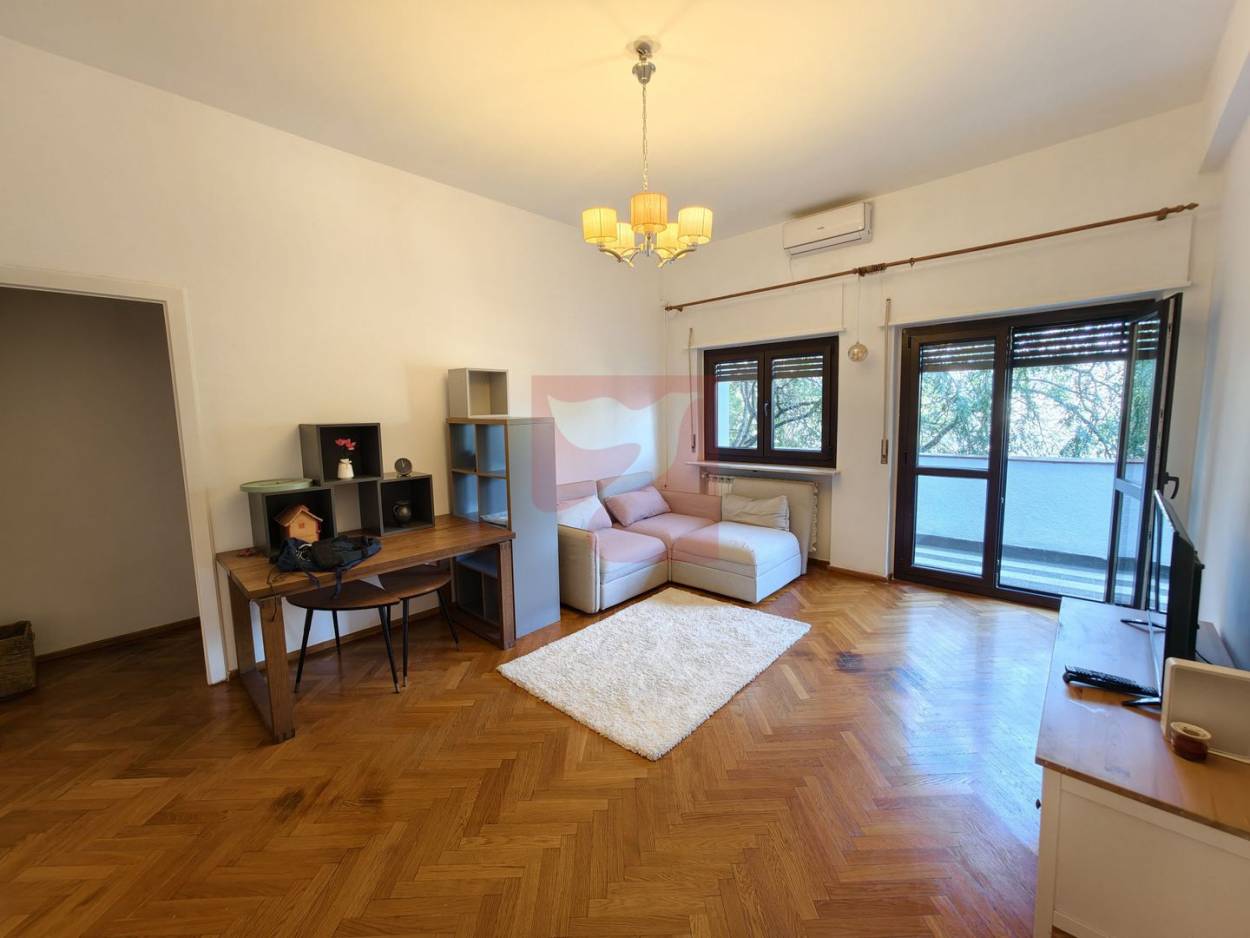 Vanzare apartament  2 CAMERE in Bucuresti, Gradina Icoanei, 77 mp