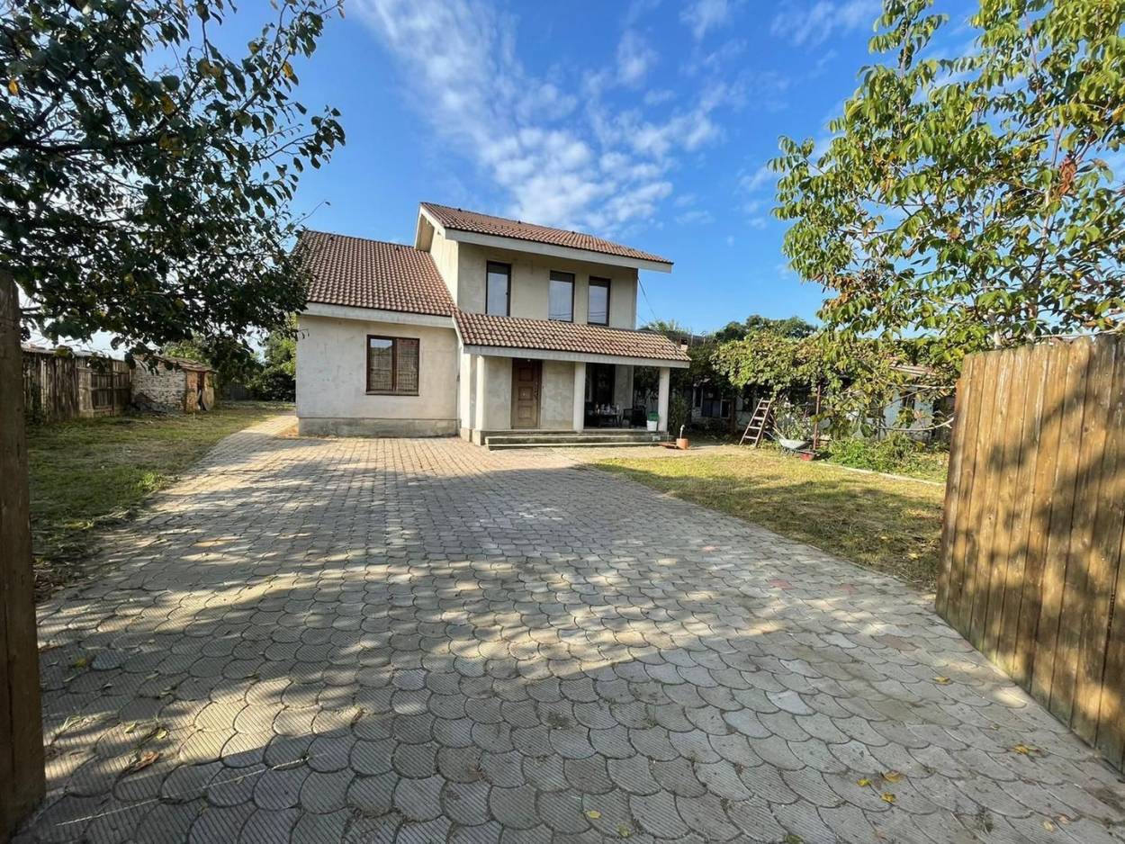 Vanzare casa/vila  6 CAMERE in Arad, Sannicolau Mic, 1644 mp