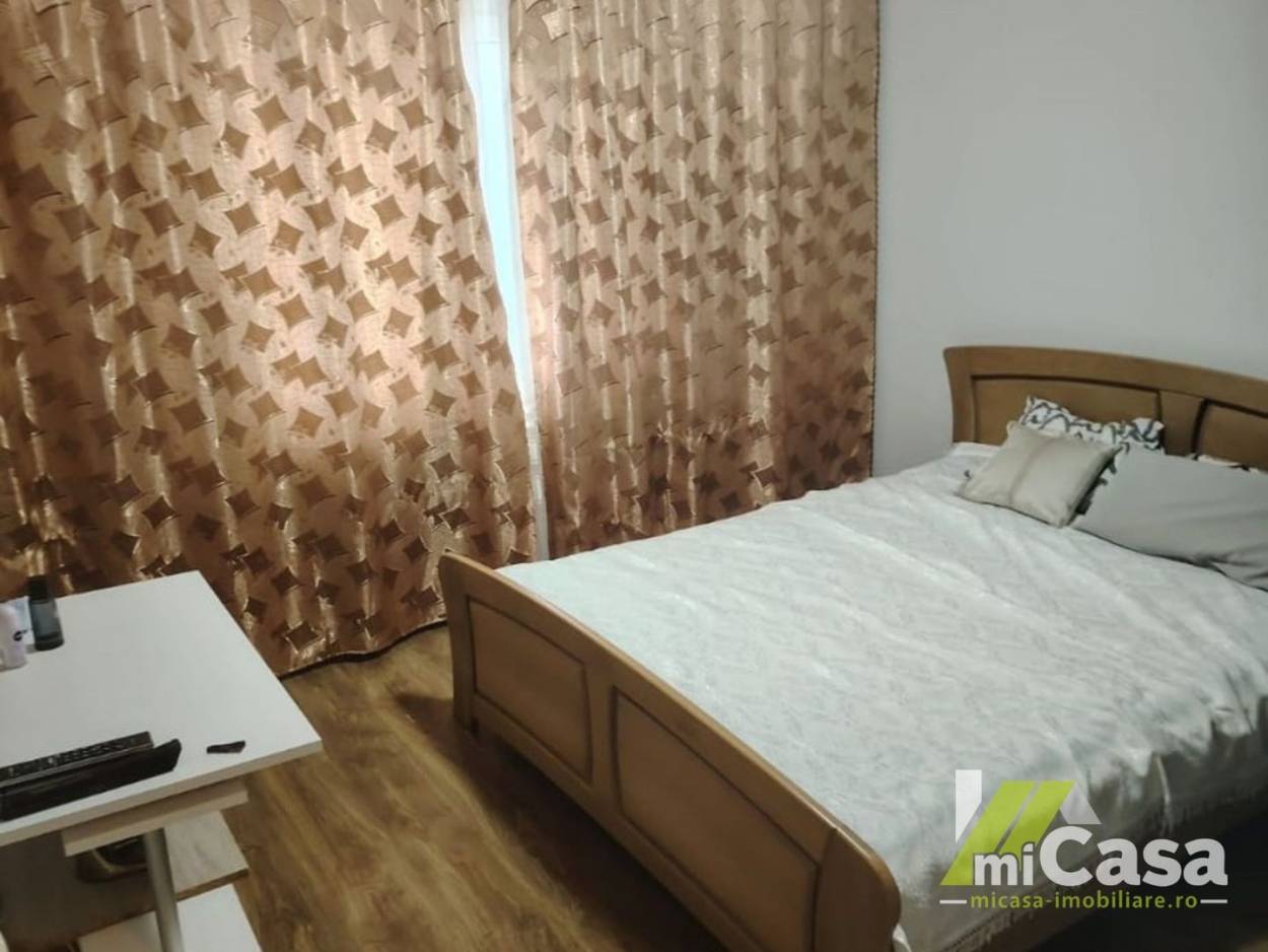 Vanzare apartament  3 CAMERE in Galati, Micro 21, 65 mp
