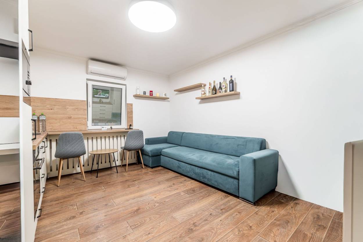 Vanzare apartament  1 CAMERA in Arad, Parneava, 28 mp