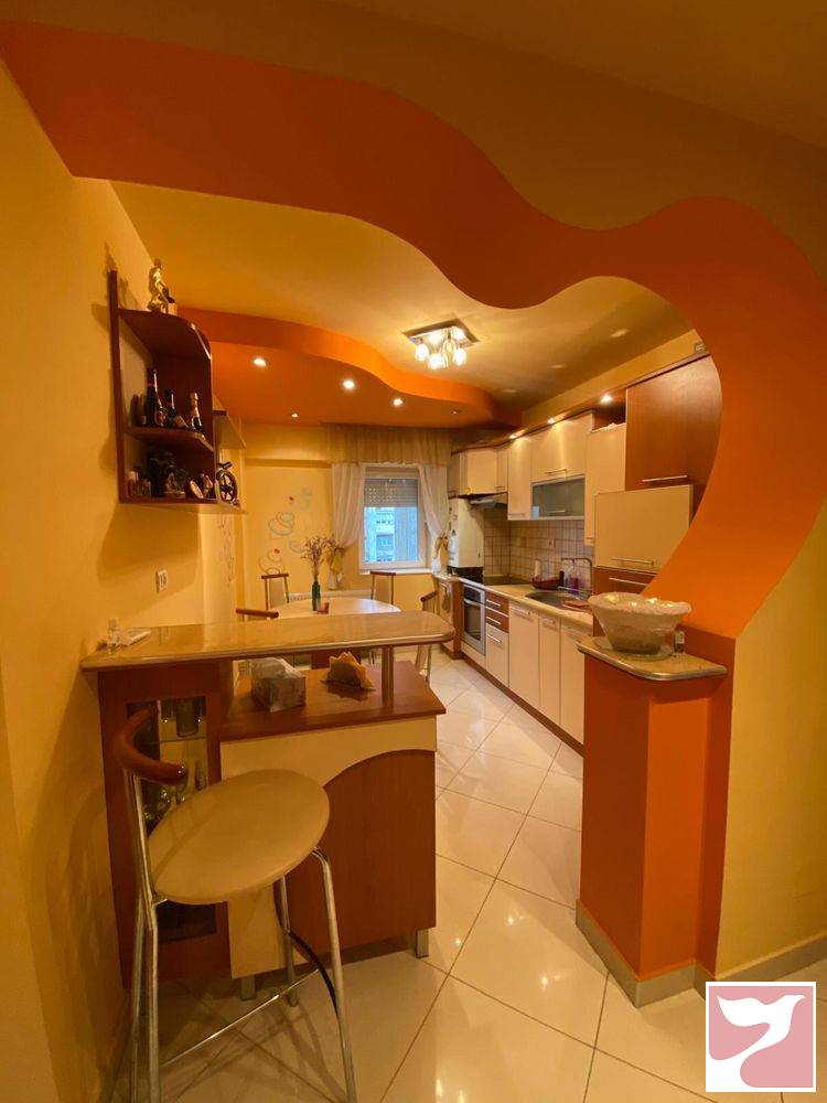 Inchiriere apartament  3 CAMERE in Arad, 112 mp