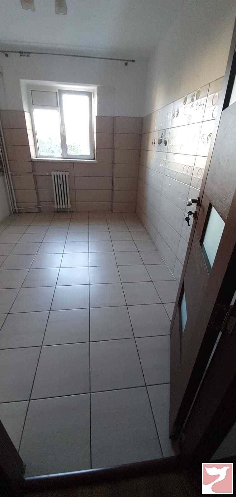 Vanzare apartament  3 CAMERE in Ploieşti, 71 mp