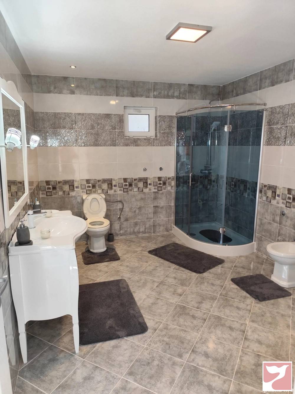 Vanzare casa/vila  3 CAMERE in Craiova, 117 mp