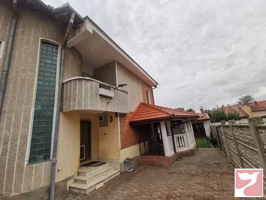 Vanzare casa/vila  3 CAMERE in Oradea, 140 mp