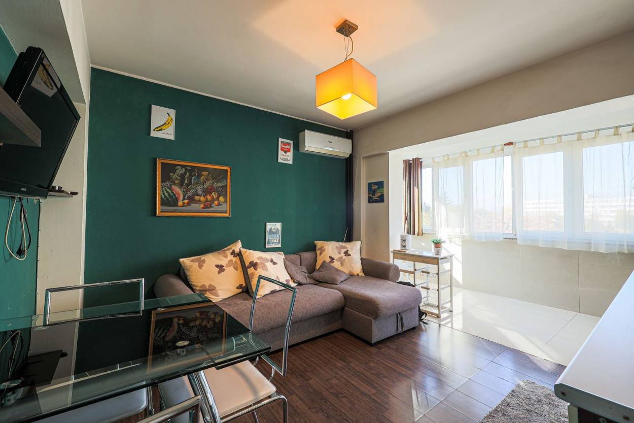 Vanzare apartament  2 CAMERE in Arad, P-Ta Spitalului, 57 mp