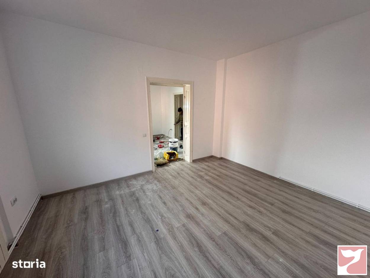 Vanzare apartament  5 CAMERE in Iaşi