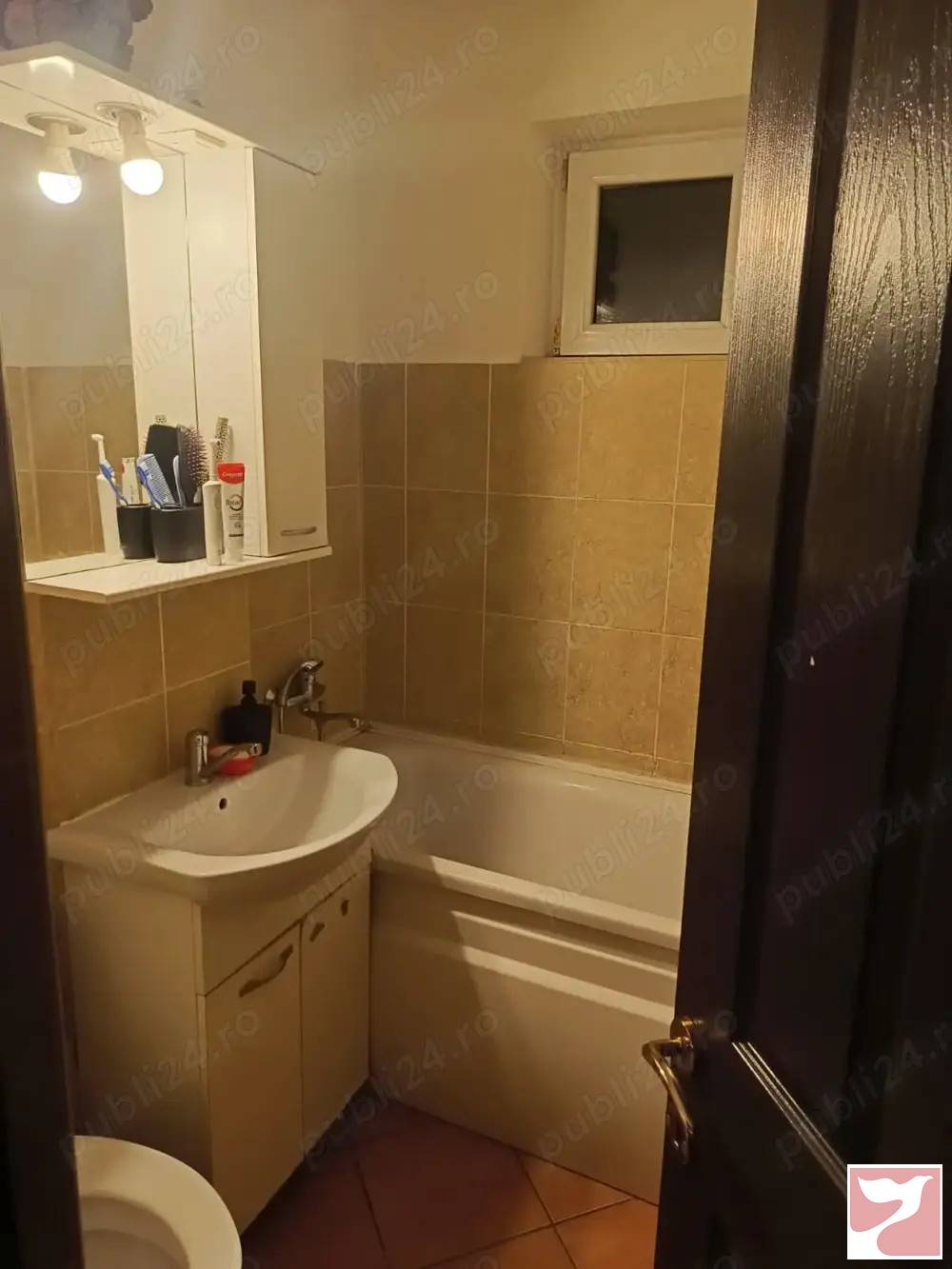 Vanzare apartament  2 CAMERE in Galaţi, Micro 21, 45 mp