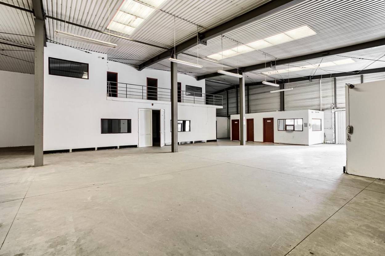 Inchiriere spatiu industrial in Arad, UTA, 627 mp