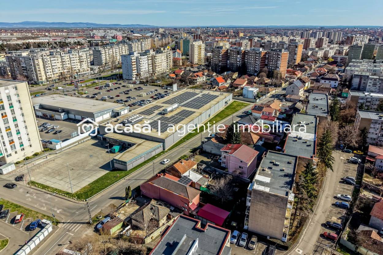 Vanzare casa/vila  7 CAMERE in Arad, Aurel Vlaicu, 300 mp