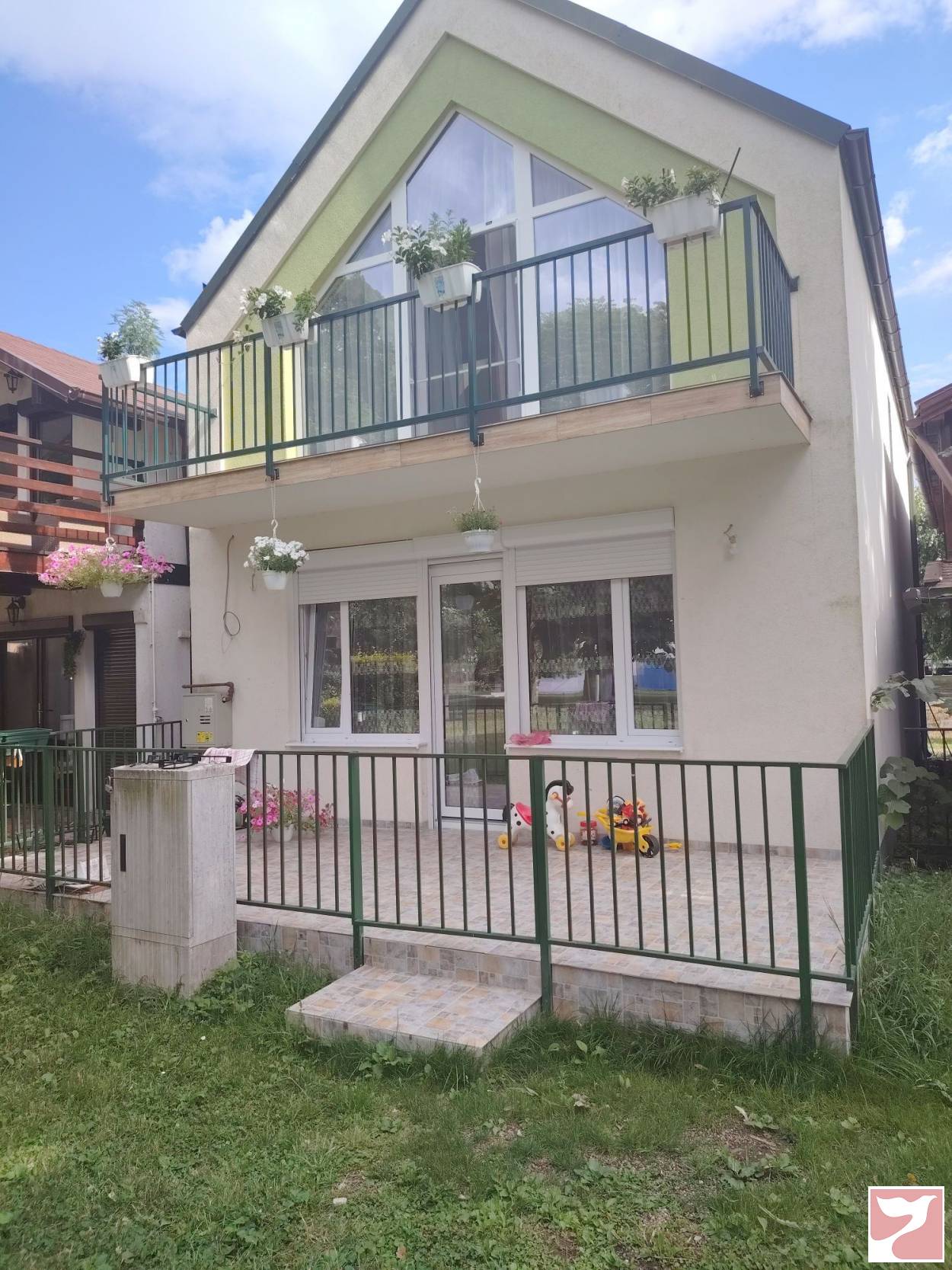 Vanzare casa/vila  3 CAMERE in Târgu Mureş, 135 mp