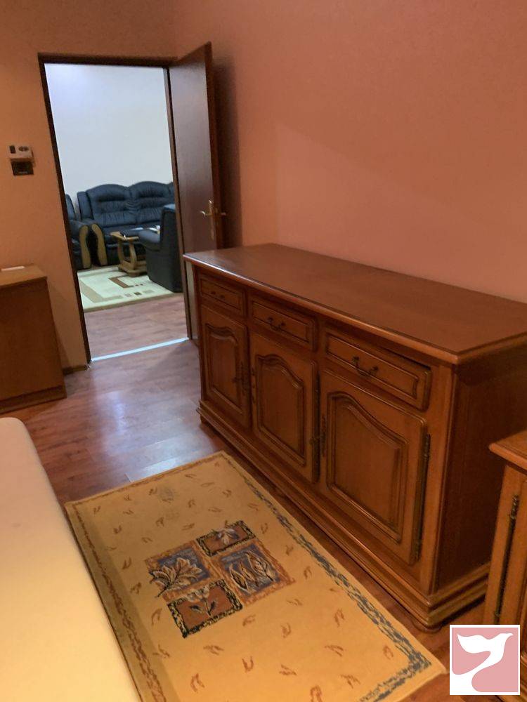 Inchiriere apartament  3 CAMERE in Arad, 90 mp