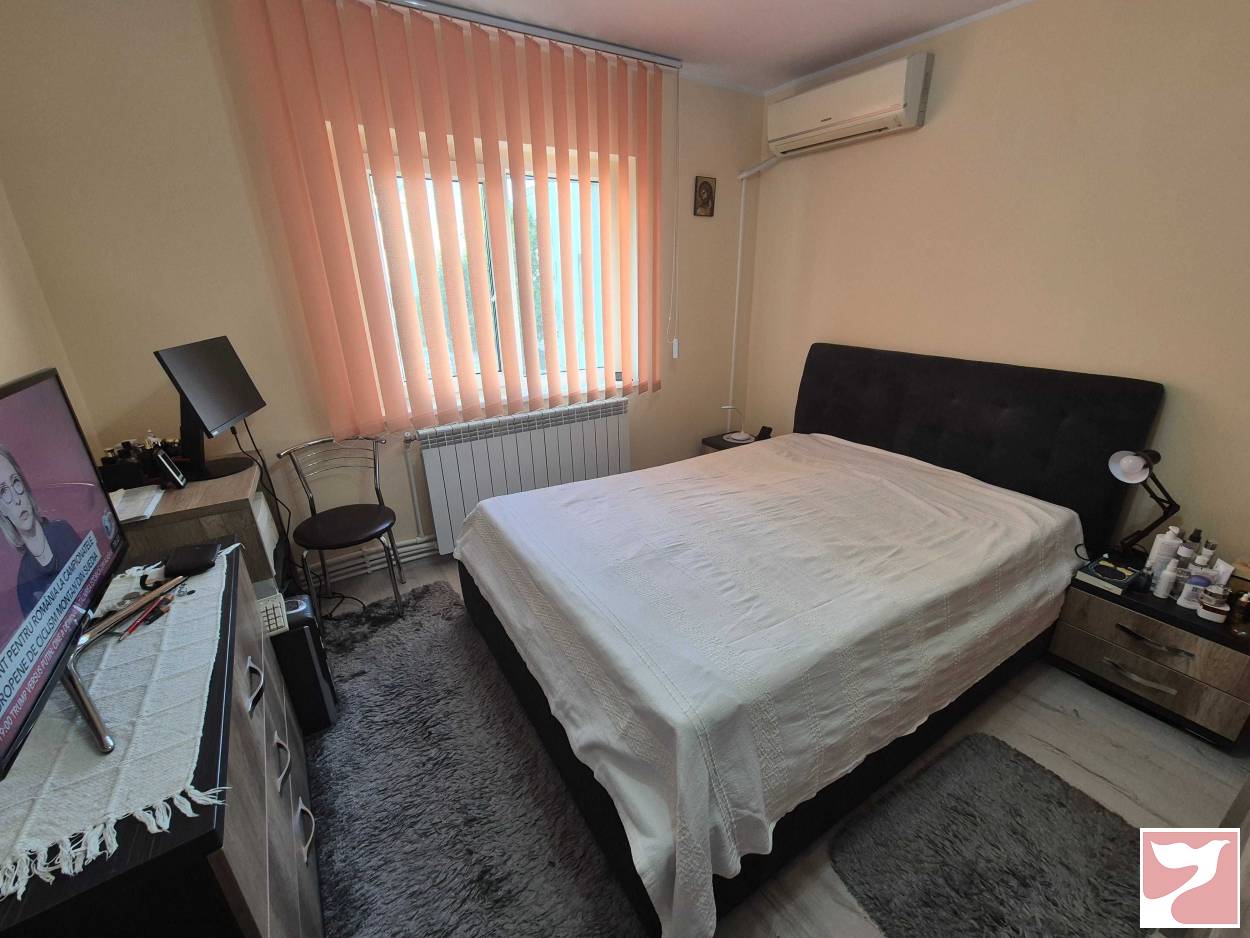 Vanzare apartament  3 CAMERE in Galaţi, 68 mp