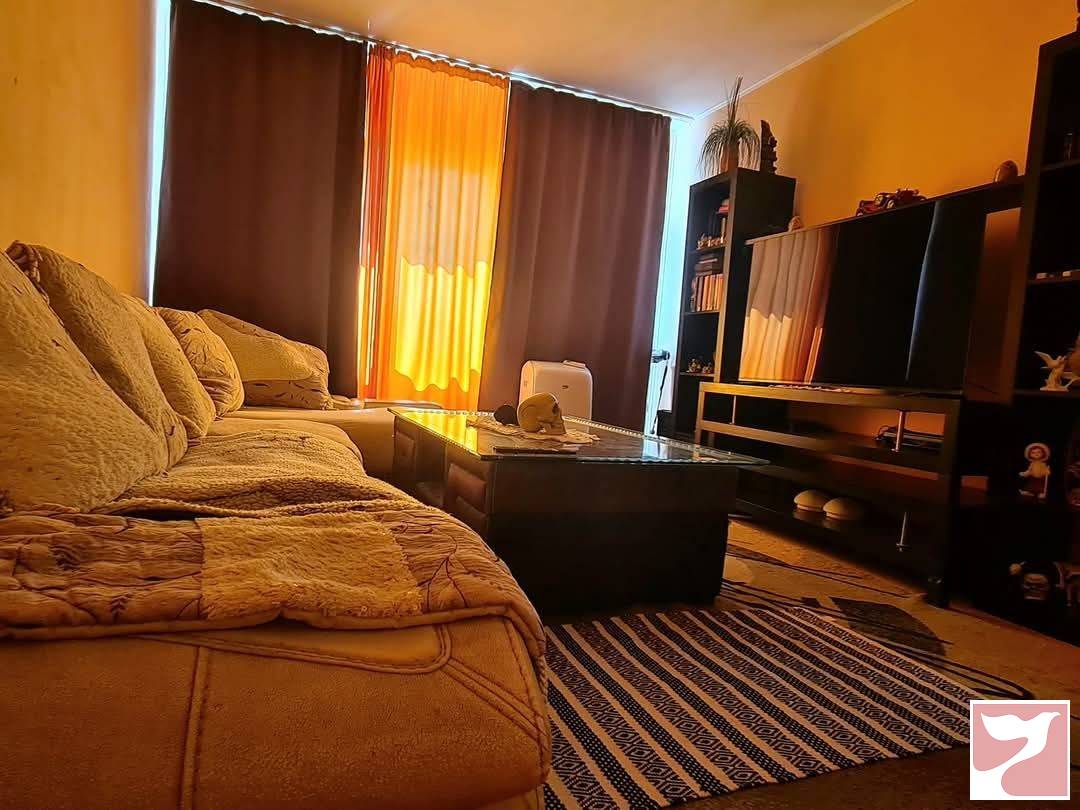 Vanzare apartament  3 CAMERE in Ploieşti, 77 mp