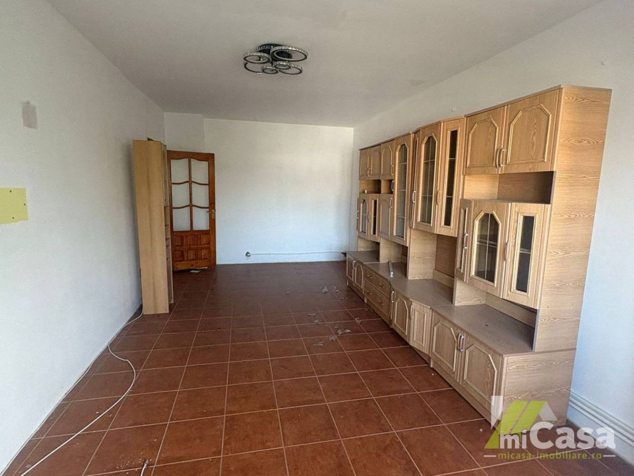 Vanzare apartament  4 CAMERE in Galati, Faleza, 81 mp