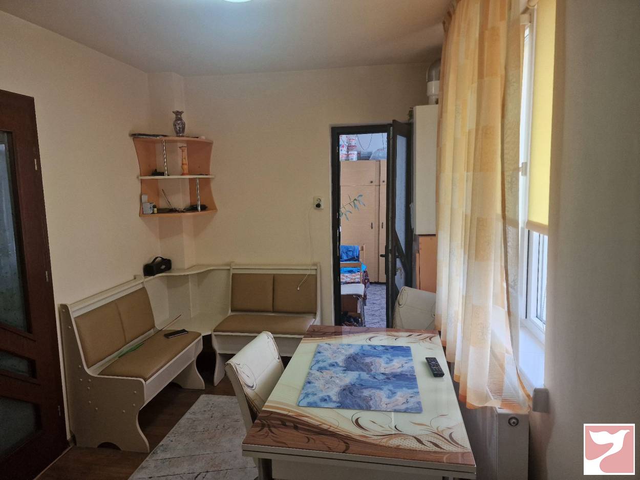 Vanzare apartament  3 CAMERE in Piatra-Neamţ, 80 mp