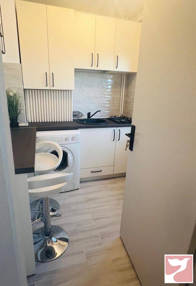 Inchiriere apartament  1 CAMERA in Craiova, 35 mp