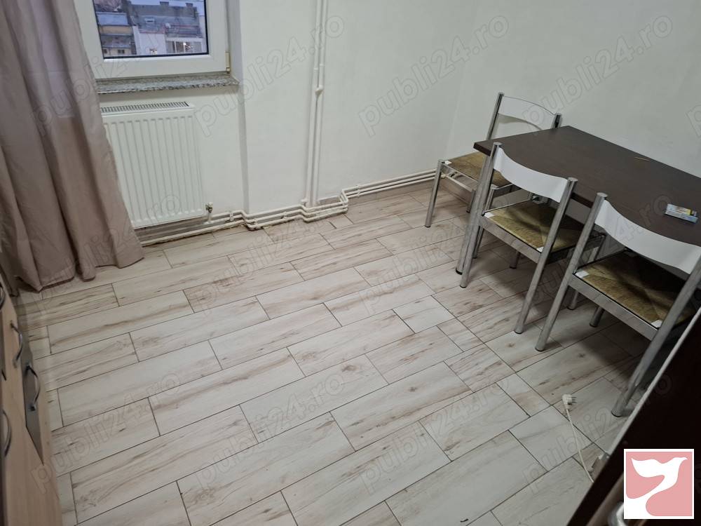 Inchiriere apartament  3 CAMERE in Arad, 85 mp