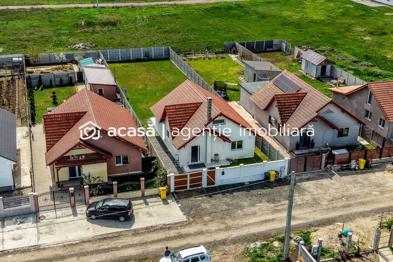 Vanzare casa/vila  3 CAMERE in Arad, Gai, 98 mp