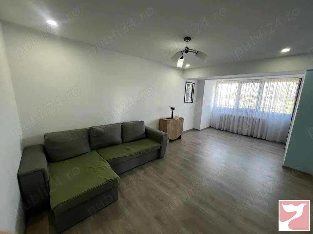 Vanzare apartament  3 CAMERE in Galaţi, Micro 40, 68 mp