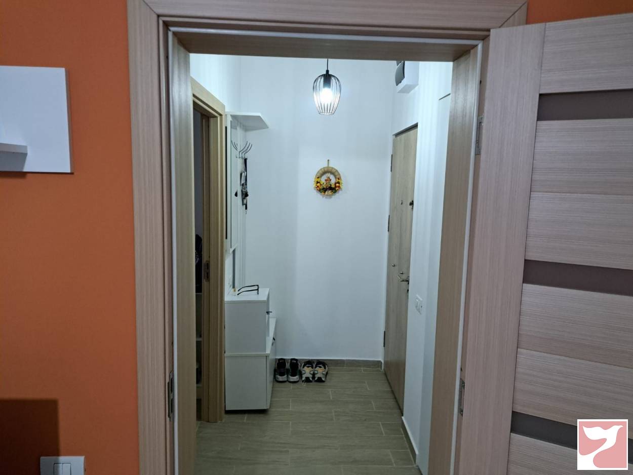 Vanzare apartament  2 CAMERE in Ploieşti, 49 mp