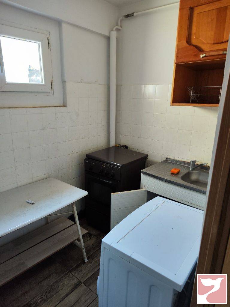 Vanzare apartament  4 CAMERE in Arad, 59 mp