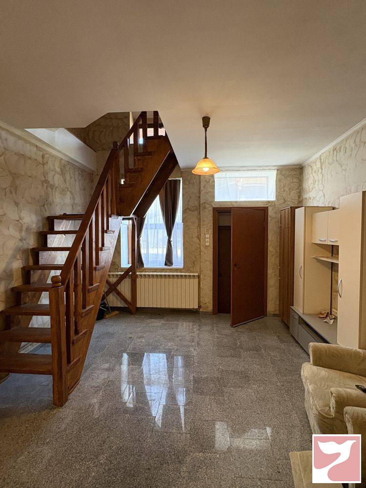 Inchiriere apartament  2 CAMERE in Oradea, 90 mp